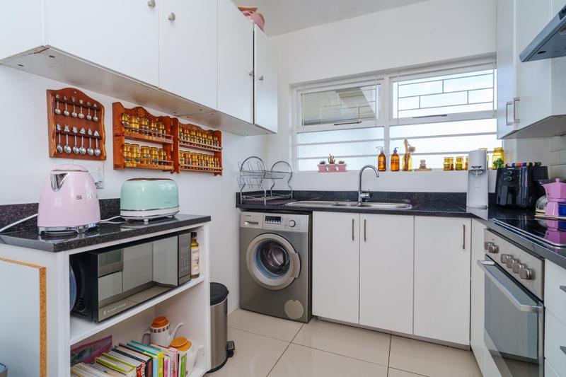 2 Bedroom Property for Sale in Kenilworth Western Cape